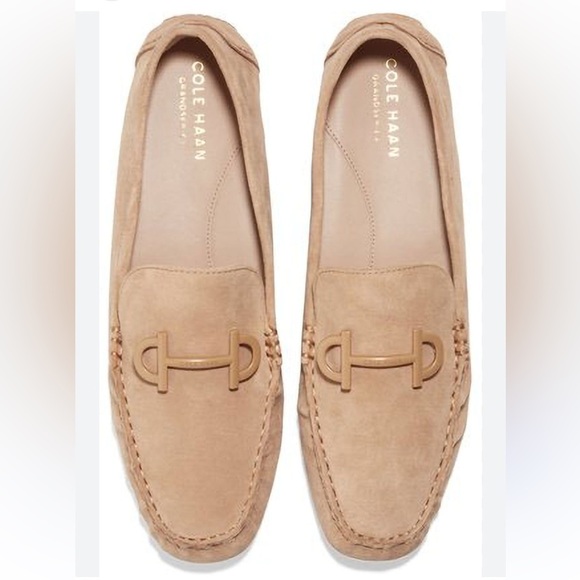 Cole Haan Women's Tully Driver Blush Tan Suede flat Loafer Sz 7.5B - Picture 1 of 9